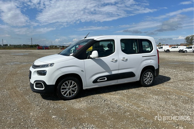 2021 Citroen Berlingo Autocarro furgonato - Xe van nhỏ gọn: hình 1 2021 Citroen Berlingo Autocarro furgonato - Xe van nhỏ gọn: hình 1