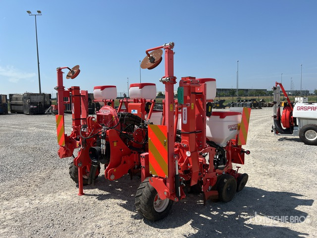 2021 Maschio Gaspardo Magica-R Isotronic Mounted Pneumatic Planter - Máy gieo hạt chính xác: hình 1 2021 Maschio Gaspardo Magica-R Isotronic Mounted Pneumatic Planter - Máy gieo hạt chính xác: hình 1