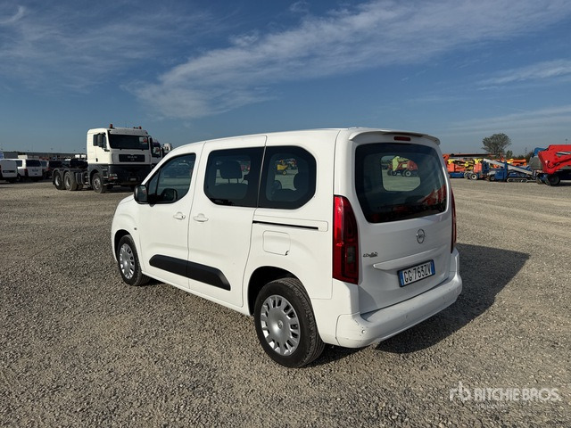 2021 Opel Combo LIFE 1.5 D 100CV EDITION PLUS L ... Van Truck - Xe van nhỏ gọn: hình 4 2021 Opel Combo LIFE 1.5 D 100CV EDITION PLUS L ... Van Truck - Xe van nhỏ gọn: hình 4