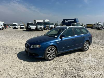 AUDI A4 AVANT 2.0 TDI Full S-line interior/ex ... - Xe hơi: hình 2 AUDI A4 AVANT 2.0 TDI Full S-line interior/ex ... - Xe hơi: hình 2