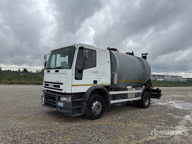 Iveco Eurocargo 150E27 Autocarro distribuzione asfalto - Máy phun nhựa đường: hình 1 Iveco Eurocargo 150E27 Autocarro distribuzione asfalto - Máy phun nhựa đường: hình 1