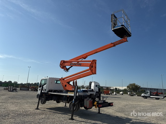 Nissan Cabstar 35.12 Piattaforma autocarrata - Nền bục trên không gắn trên xe tải: hình 3 Nissan Cabstar 35.12 Piattaforma autocarrata - Nền bục trên không gắn trên xe tải: hình 3