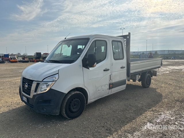 Nissan NV400 Flatbed Truck - Xe tải thùng lửng/ Phẳng: hình 1 Nissan NV400 Flatbed Truck - Xe tải thùng lửng/ Phẳng: hình 1