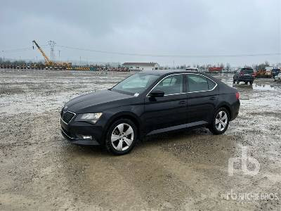 SKODA SUPERB - Xe hơi: hình 1 SKODA SUPERB - Xe hơi: hình 1