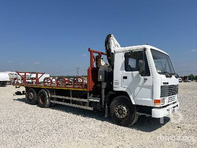 VOLVO FL7 Pesci SM160 on 6x2 - Xe tải thùng lửng/ Phẳng, Xe cẩu tự hành: hình 4 VOLVO FL7 Pesci SM160 on 6x2 - Xe tải thùng lửng/ Phẳng, Xe cẩu tự hành: hình 4