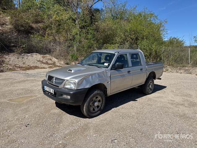 2006 Mitsubishi L200 4x4 Dual Cab Pickup - Xe bán tải: hình 1 2006 Mitsubishi L200 4x4 Dual Cab Pickup - Xe bán tải: hình 1