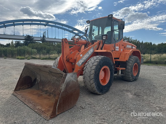 2011 Doosan DL200 Chargeuse Sur Pneus Wheel Loader - Máy xúc lật bánh lốp: hình 2 2011 Doosan DL200 Chargeuse Sur Pneus Wheel Loader - Máy xúc lật bánh lốp: hình 2