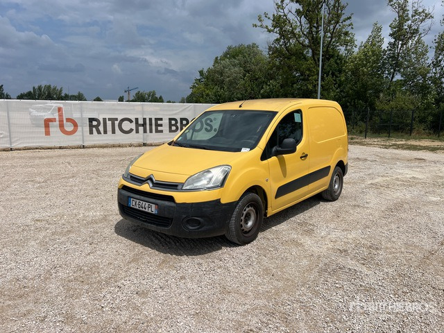 2013 Citroen Berlingo Vehicule Utilitaire Cargo Van - Xe van nhỏ gọn: hình 1 2013 Citroen Berlingo Vehicule Utilitaire Cargo Van - Xe van nhỏ gọn: hình 1