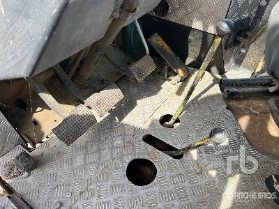 Máy xúc trước múc sau CASE 580FS 4x2 Chargeuse Pelleteuse: hình 24