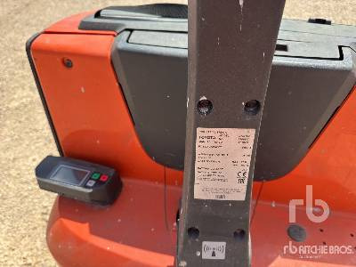 TOYOTA LWE160 1600 kg Transpalette Electric - Xe tải nâng pallet: hình 5 TOYOTA LWE160 1600 kg Transpalette Electric - Xe tải nâng pallet: hình 5