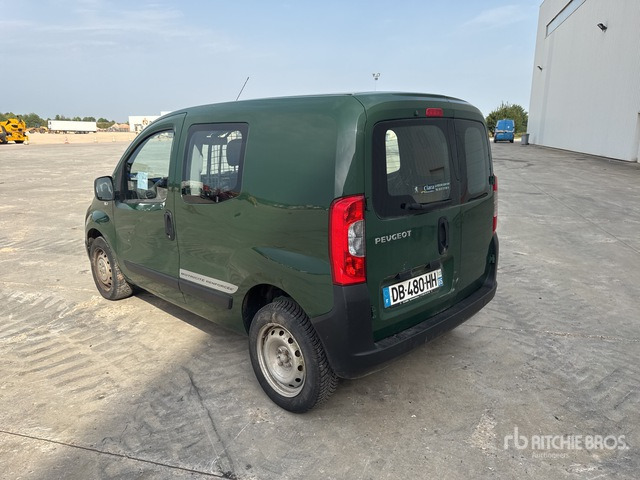 2013 Peugeot Bipper Vehicule Utilitaire Cargo Van - Xe tải nhỏ: hình 3 2013 Peugeot Bipper Vehicule Utilitaire Cargo Van - Xe tải nhỏ: hình 3