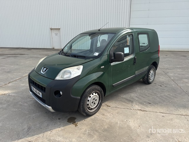 2013 Peugeot Bipper Vehicule Utilitaire Cargo Van - Xe tải nhỏ: hình 2 2013 Peugeot Bipper Vehicule Utilitaire Cargo Van - Xe tải nhỏ: hình 2