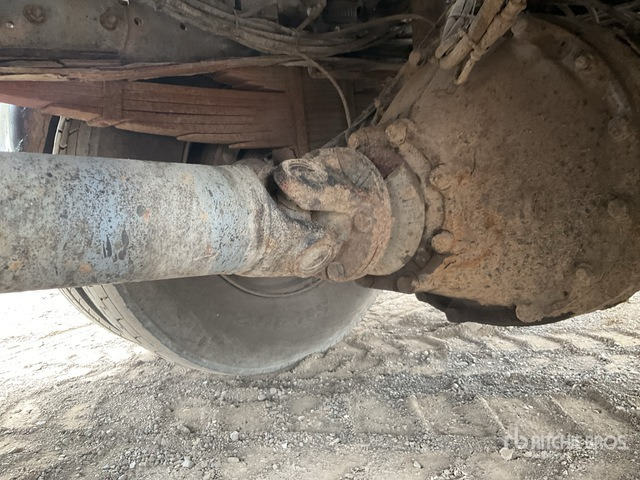 2002 Iveco Tector 4x2 Asphalt Distributor Truck - Dàn băm cỏ/ Mulcher: hình 5 2002 Iveco Tector 4x2 Asphalt Distributor Truck - Dàn băm cỏ/ Mulcher: hình 5