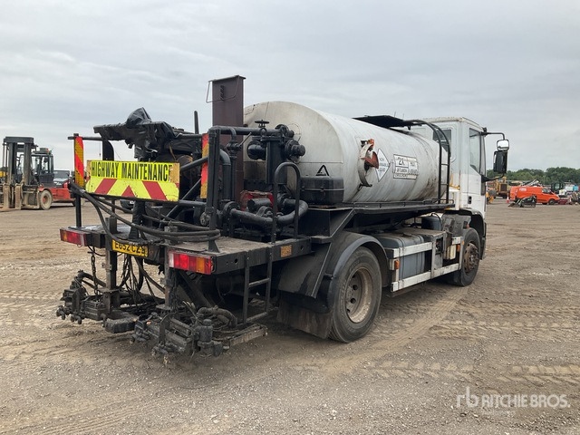 2002 Iveco Tector 4x2 Asphalt Distributor Truck - Dàn băm cỏ/ Mulcher: hình 3 2002 Iveco Tector 4x2 Asphalt Distributor Truck - Dàn băm cỏ/ Mulcher: hình 3
