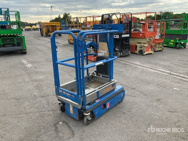 2012 Power Tower Nano SP Vertical Mast Lift - Máy nâng người thẳng đứng: hình 4 2012 Power Tower Nano SP Vertical Mast Lift - Máy nâng người thẳng đứng: hình 4