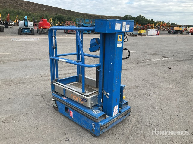 2012 Power Tower Nano SP Vertical Mast Lift - Máy nâng người thẳng đứng: hình 3 2012 Power Tower Nano SP Vertical Mast Lift - Máy nâng người thẳng đứng: hình 3
