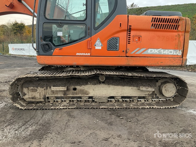 2013 Doosan DX140LC Tracked Excavator - Máy xúc bánh xích: hình 4 2013 Doosan DX140LC Tracked Excavator - Máy xúc bánh xích: hình 4