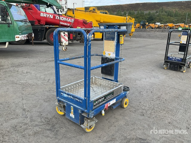 2013 Power Tower Nano Vertical Mast Lift - Máy nâng người thẳng đứng: hình 3 2013 Power Tower Nano Vertical Mast Lift - Máy nâng người thẳng đứng: hình 3