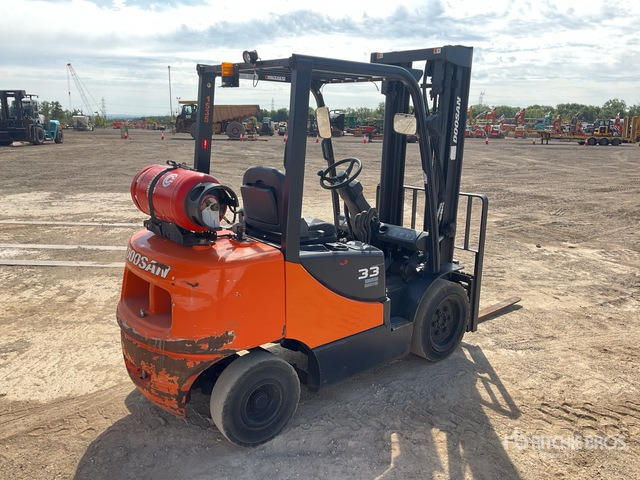 2014 Doosan G33P-5 3250 kg Forklift - Xe nâng: hình 3 2014 Doosan G33P-5 3250 kg Forklift - Xe nâng: hình 3