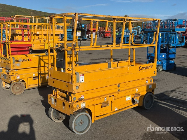 2015 Haulotte COMPACT8 Electric Scissor Lift - Máy nâng người hình kéo: hình 4 2015 Haulotte COMPACT8 Electric Scissor Lift - Máy nâng người hình kéo: hình 4