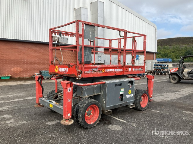 2015 Skyjack SJ6826RT 4x4 Diesel Scissor Lift - Máy nâng người hình kéo: hình 4 2015 Skyjack SJ6826RT 4x4 Diesel Scissor Lift - Máy nâng người hình kéo: hình 4
