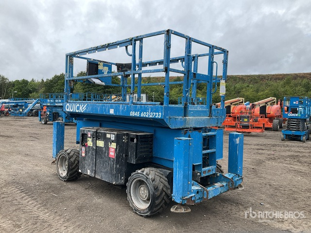 2016 Genie GS3369RT 4x4 Diesel Scissor Lift - Máy nâng người hình kéo: hình 3 2016 Genie GS3369RT 4x4 Diesel Scissor Lift - Máy nâng người hình kéo: hình 3