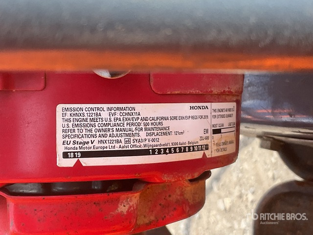 Belle LC3251 Vibratory Plate Compactor - Đĩa rung: hình 5 Belle LC3251 Vibratory Plate Compactor - Đĩa rung: hình 5