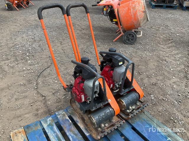 Belle LC3251 Vibratory Plate Compactor - Đĩa rung: hình 1 Belle LC3251 Vibratory Plate Compactor - Đĩa rung: hình 1