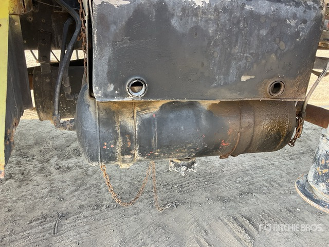 1996 Iveco PM 14522 Knuckle Boom on 4x4 Flatbed Truck with Crane - Xe tải thùng lửng/ Phẳng, Xe cẩu tự hành: hình 4 1996 Iveco PM 14522 Knuckle Boom on 4x4 Flatbed Truck with Crane - Xe tải thùng lửng/ Phẳng, Xe cẩu tự hành: hình 4