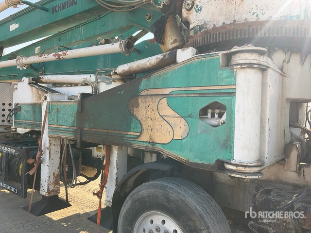 1998 Mack MR688S 1997 Schwing KVM 42/38 42 m on 8x4 Concrete Pump Truck - Xe bơm bê tông: hình 4 1998 Mack MR688S 1997 Schwing KVM 42/38 42 m on 8x4 Concrete Pump Truck - Xe bơm bê tông: hình 4