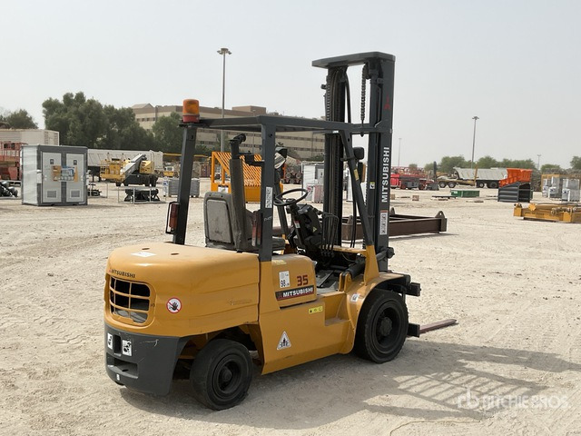 2001 Mitsubishi FD35AT 3.5 ton Forklift - Xe nâng diesel: hình 4 2001 Mitsubishi FD35AT 3.5 ton Forklift - Xe nâng diesel: hình 4