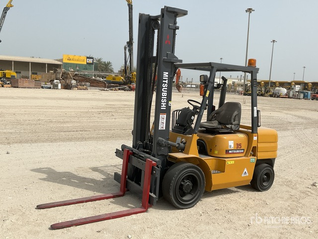 2001 Mitsubishi FD35AT 3.5 ton Forklift - Xe nâng diesel: hình 1 2001 Mitsubishi FD35AT 3.5 ton Forklift - Xe nâng diesel: hình 1