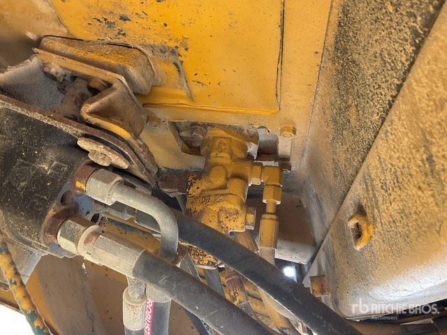 Máy xúc lật bánh lốp 2008 Cat 966H: hình 6