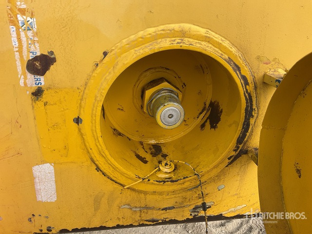 2010 Komatsu HM400-2R Articulated Dump Truck - Xe ben đổ có khớp nối: hình 4 2010 Komatsu HM400-2R Articulated Dump Truck - Xe ben đổ có khớp nối: hình 4