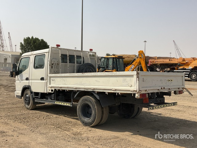 2010 Mitsubishi Canter 4x2 Crew Cab Flatbed Truck - Xe tải thùng lửng/ Phẳng: hình 4 2010 Mitsubishi Canter 4x2 Crew Cab Flatbed Truck - Xe tải thùng lửng/ Phẳng: hình 4