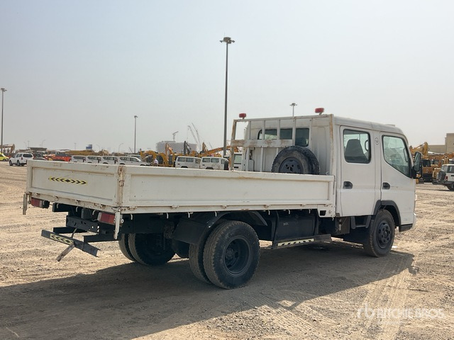 2010 Mitsubishi Canter 4x2 Crew Cab Flatbed Truck - Xe tải thùng lửng/ Phẳng: hình 4 2010 Mitsubishi Canter 4x2 Crew Cab Flatbed Truck - Xe tải thùng lửng/ Phẳng: hình 4