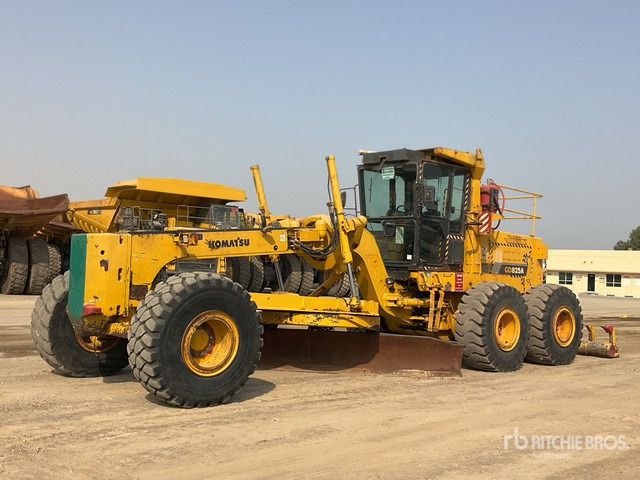 2011 Komatsu GD825A-2 - Máy san: hình 1 2011 Komatsu GD825A-2 - Máy san: hình 1