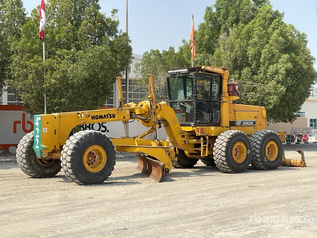2011 Komatsu GD825A-2 Motor Grader - Máy san: hình 1 2011 Komatsu GD825A-2 Motor Grader - Máy san: hình 1