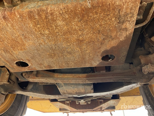 2013 Komatsu HM400-3 Articulated Dump Truck - Xe ben đổ có khớp nối: hình 5 2013 Komatsu HM400-3 Articulated Dump Truck - Xe ben đổ có khớp nối: hình 5