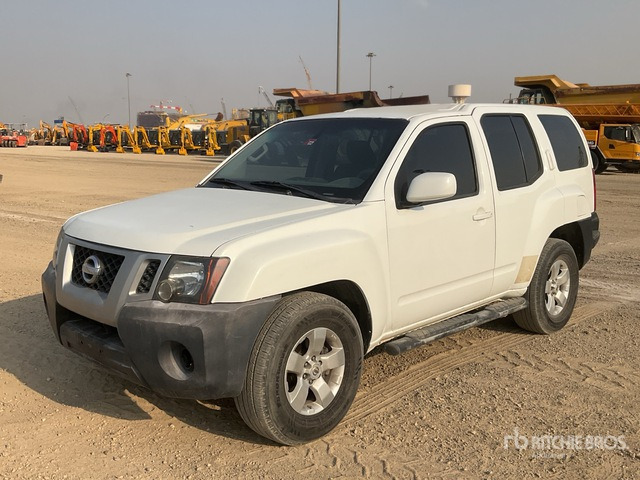 2013 Nissan Xterra 4x4 SUV - SUV: hình 2 2013 Nissan Xterra 4x4 SUV - SUV: hình 2