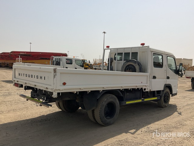 2014 Mitsubishi Canter 4x2 Crew Cab Flatbed Truck - Xe tải thùng lửng/ Phẳng: hình 4 2014 Mitsubishi Canter 4x2 Crew Cab Flatbed Truck - Xe tải thùng lửng/ Phẳng: hình 4