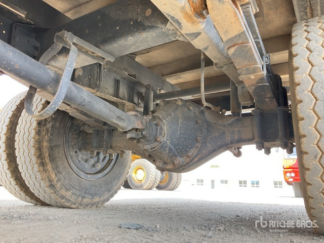 2014 Mitsubishi Canter 4x2 Crew Cab Flatbed Truck - Xe tải thùng lửng/ Phẳng: hình 5 2014 Mitsubishi Canter 4x2 Crew Cab Flatbed Truck - Xe tải thùng lửng/ Phẳng: hình 5