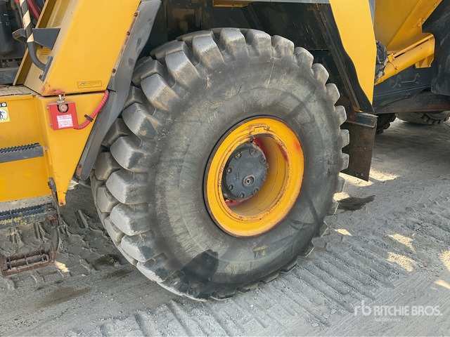 2015 Komatsu HM400-3 Articulated Dump Truck - Xe ben đổ có khớp nối: hình 4 2015 Komatsu HM400-3 Articulated Dump Truck - Xe ben đổ có khớp nối: hình 4