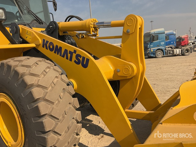 2017 Komatsu WA380Z-6 Wheel Loader - Máy xúc lật bánh lốp: hình 5 2017 Komatsu WA380Z-6 Wheel Loader - Máy xúc lật bánh lốp: hình 5