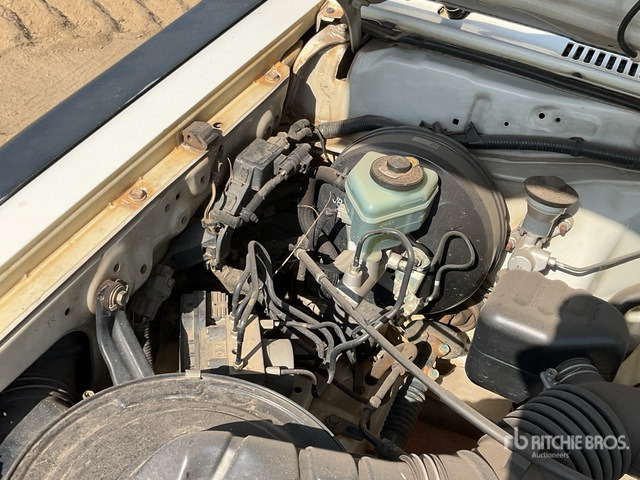 2018 Toyota Land Cruiser 78R 4x4 SUV - SUV: hình 4 2018 Toyota Land Cruiser 78R 4x4 SUV - SUV: hình 4