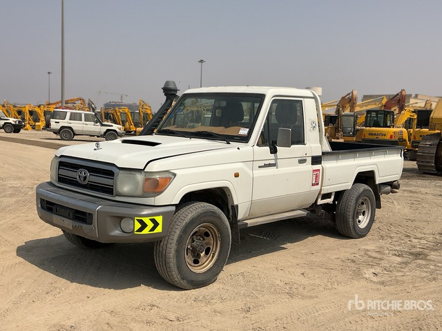 2018 Toyota Land Cruiser 79L 4x4 Pickup - Xe bán tải: hình 1 2018 Toyota Land Cruiser 79L 4x4 Pickup - Xe bán tải: hình 1
