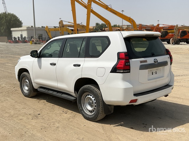 2018 Toyota Prado 150L 4x4 SUV - SUV: hình 3 2018 Toyota Prado 150L 4x4 SUV - SUV: hình 3