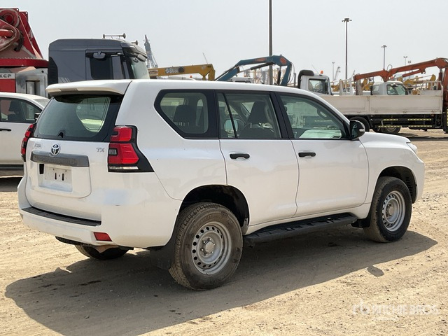 2018 Toyota Prado 150L 4x4 SUV - SUV: hình 4 2018 Toyota Prado 150L 4x4 SUV - SUV: hình 4