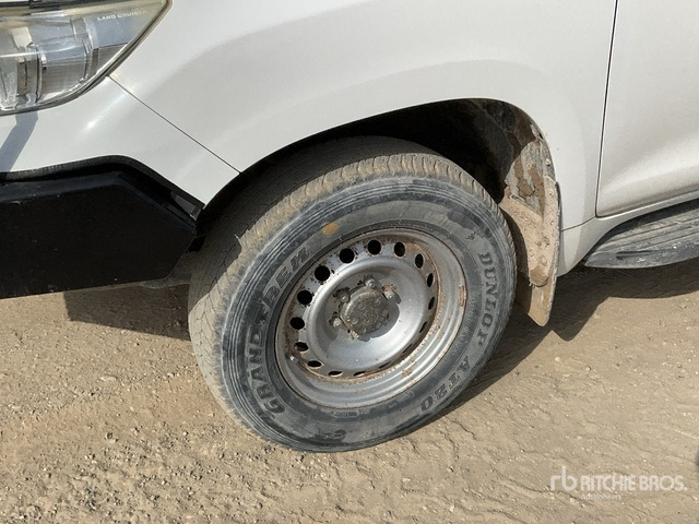 2018 Toyota Prado 150L 4x4 SUV - SUV: hình 5 2018 Toyota Prado 150L 4x4 SUV - SUV: hình 5