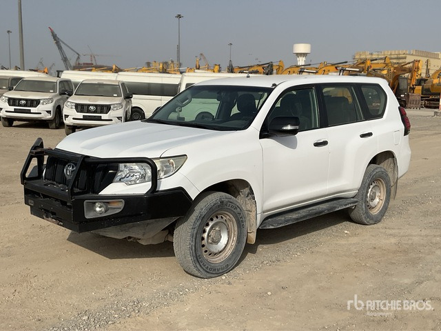 2018 Toyota Prado 150L 4x4 SUV - SUV: hình 1 2018 Toyota Prado 150L 4x4 SUV - SUV: hình 1